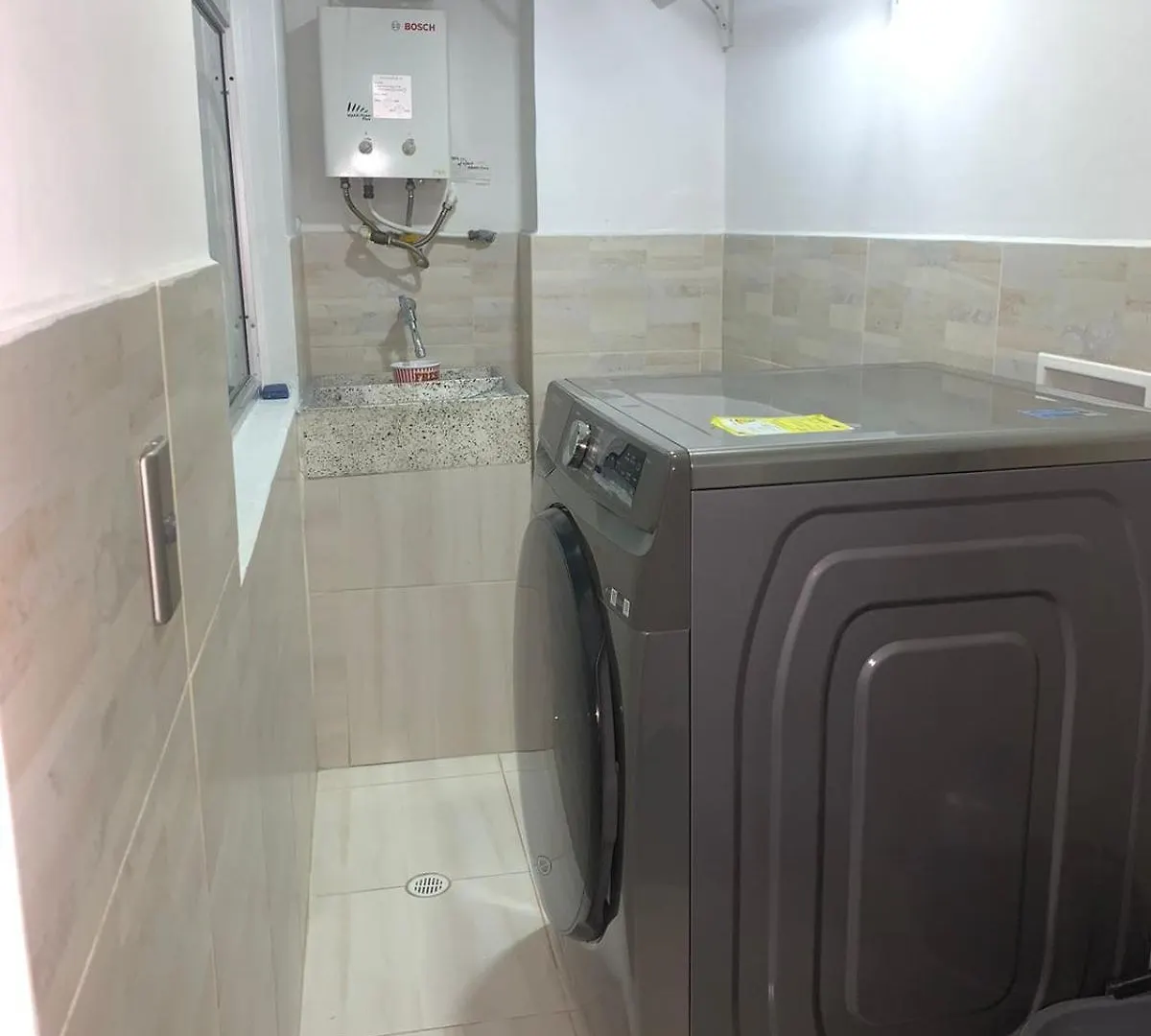 Hermoso Y Nuevo Apartamento En Laureles Medellin 0*,